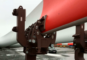 Protection of wind turbine blades Protection of wind turbine blades